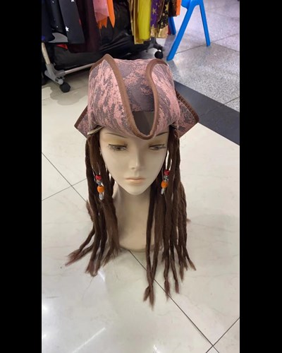 כובע פיראט מפואר עם ראסטות