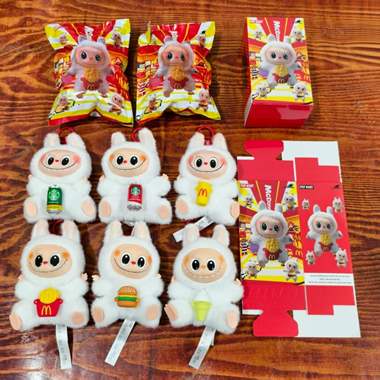 לבובו לבן מקדונלדס וסטארבאקס / מיקב דוגמאות : image 1 לבובו לבן מקדונלדס וסטארבאקס / מיקב דוגמאות : image 1