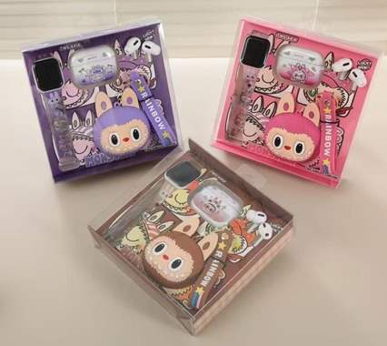 סט שעון, אוזניות בלוטות' וארנק לבובה / מיקס 3 צבעים : image 2 סט שעון, אוזניות בלוטות' וארנק לבובה / מיקס 3 צבעים : image 2